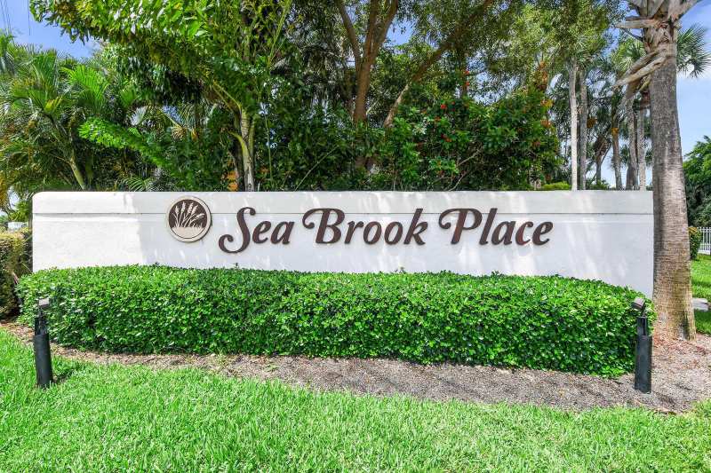 170 Seabreeze Circle, Jupiter FL 33477