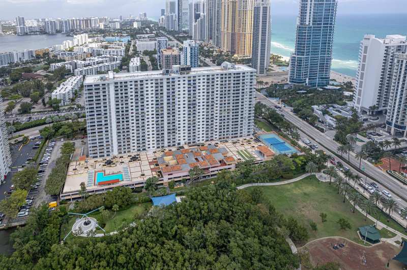 210 174th Street # 1110, Sunny Isles Beach FL 33160