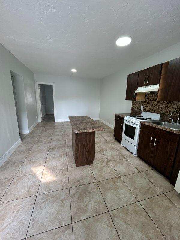18257 NW 23rd Avenue # 1, Miami Gardens FL 33056