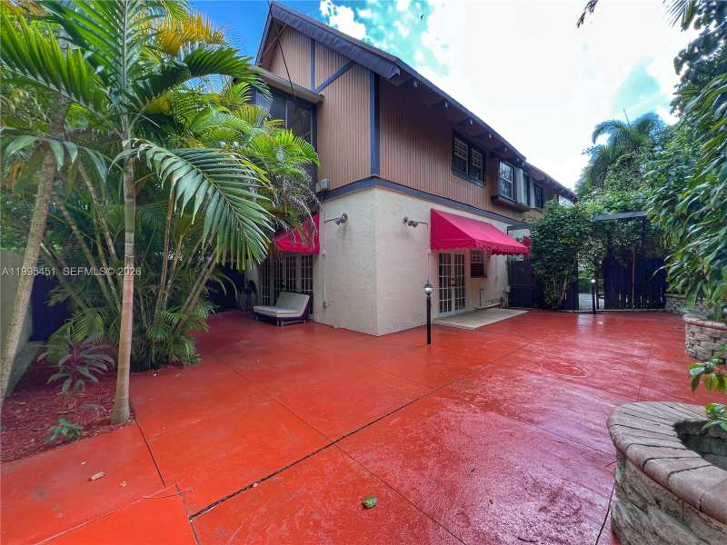 1890 Brickell Ave # 6, Miami FL 33129