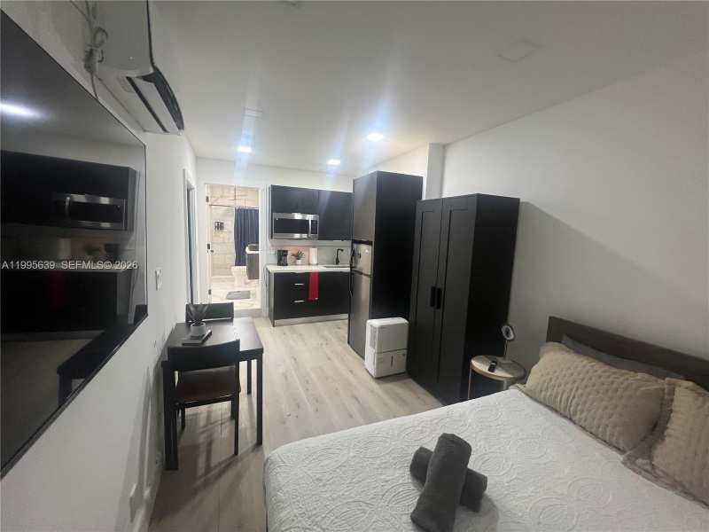 2723 SW 13th St, Miami FL 33145
