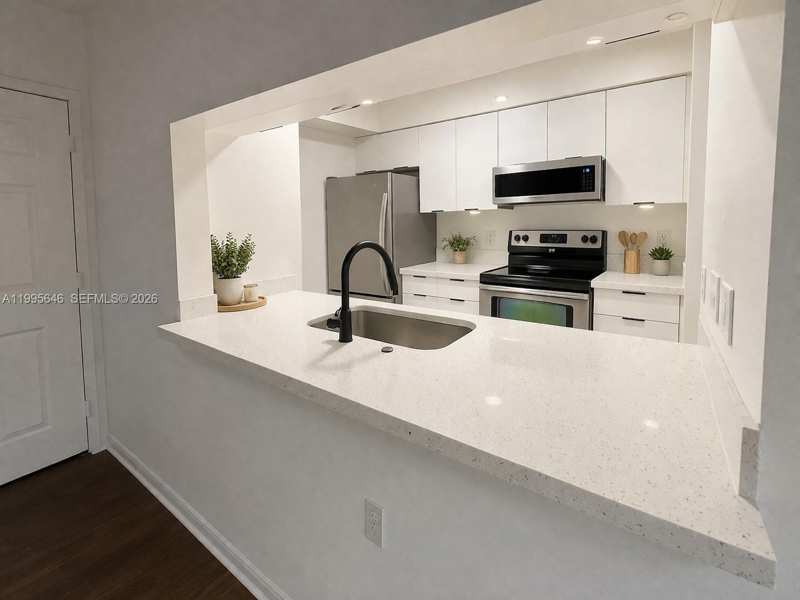 12124 Saint Andrews Pl # 305, Miramar FL 33025