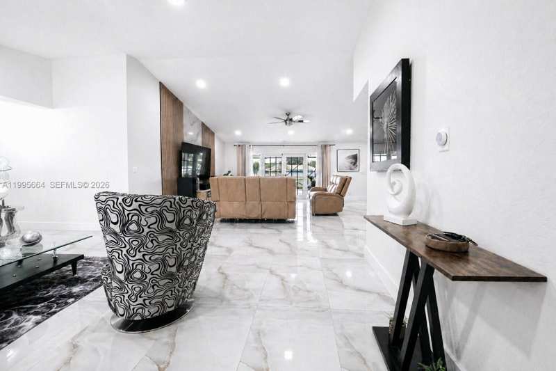 8253 NW 2nd Ct, Coral Springs FL 33071