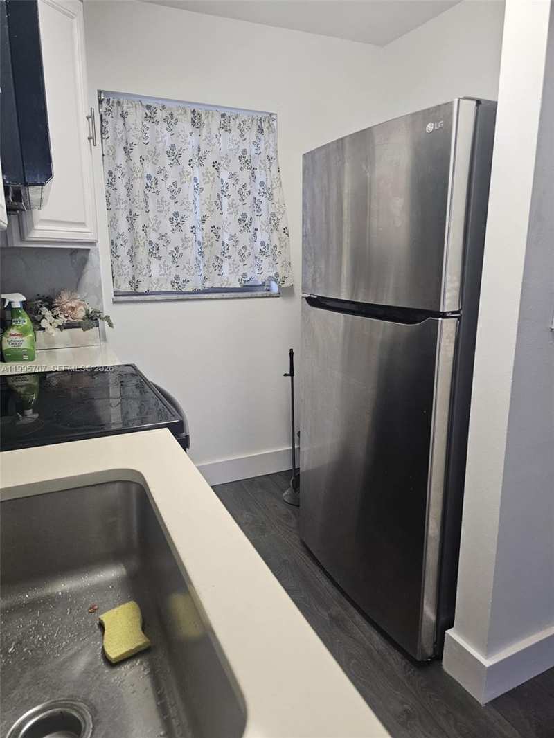 6055 W 19th Ave # 209, Hialeah FL 33012