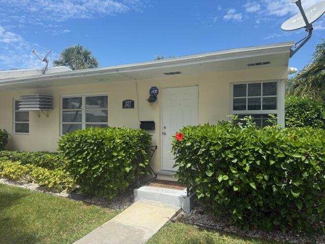 327 S Ocean Breeze Drive # 1, FL 33460