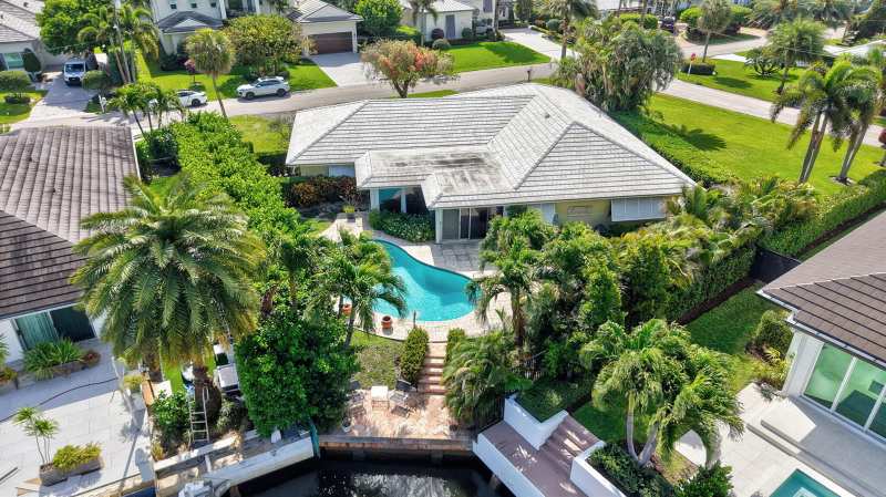 30 Spanish River Drive, Ocean Ridge FL 33435