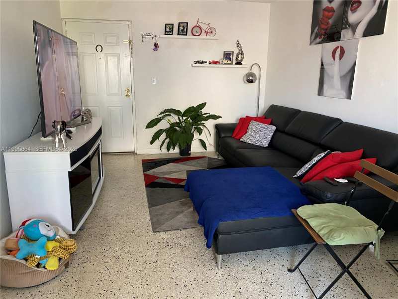 420 NW 12 Ave # 43, Miami FL 33128