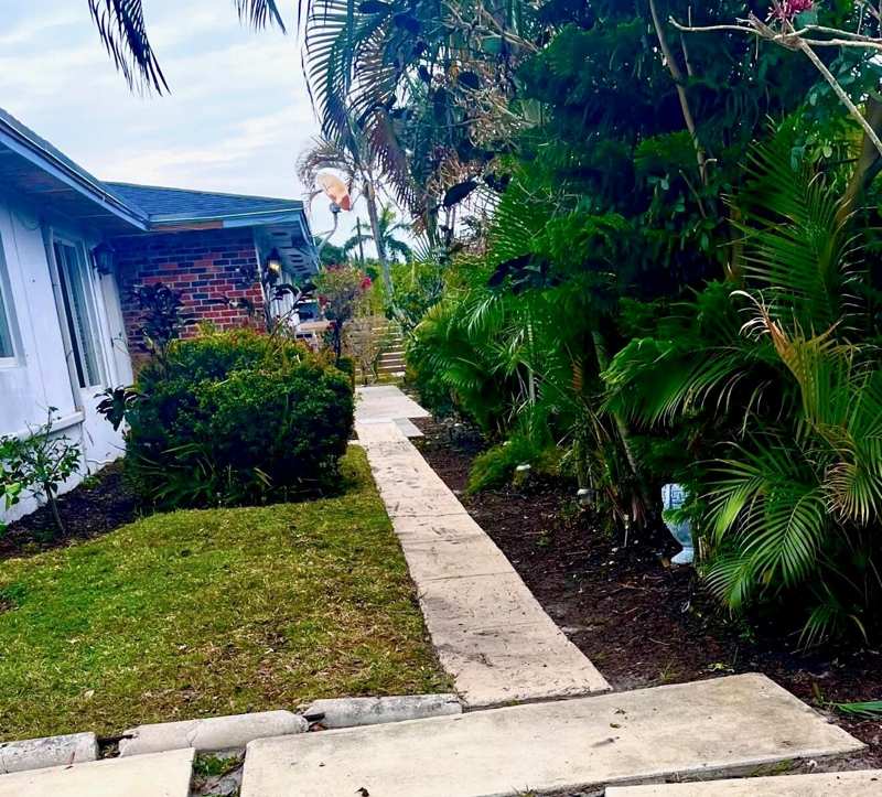 27 NW 14th Avenue, Delray Beach FL 33444