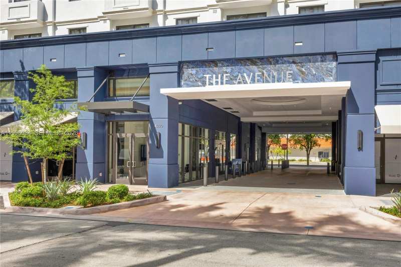 4220 Laguna St # 803, Coral Gables FL 33146