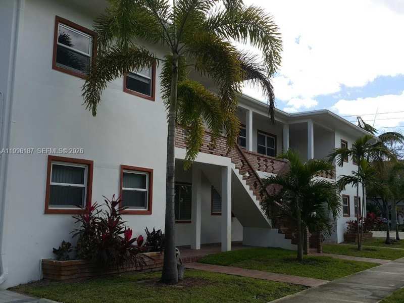 901 SE 2nd Ct # 4, Fort Lauderdale FL 33301