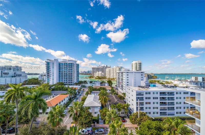 1621 Bay Rd # 802, Miami Beach FL 33139