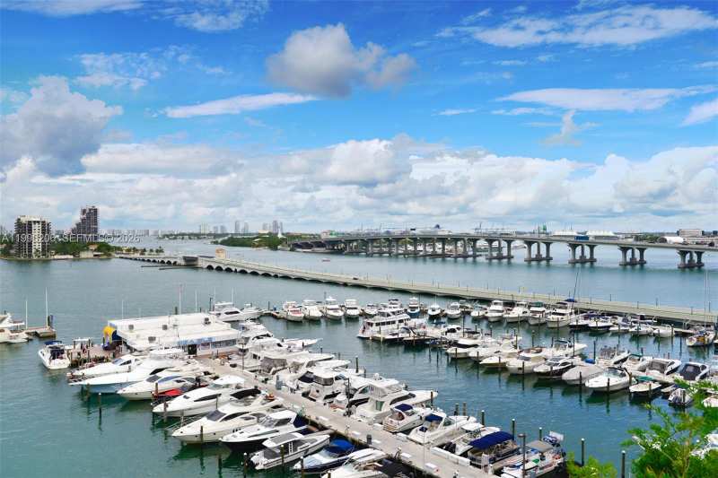1717 N Bayshore Dr # 2254, Miami FL 33132