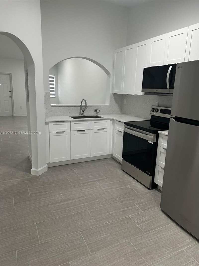 2930 SE 12th Rd # 31, Homestead FL 33035