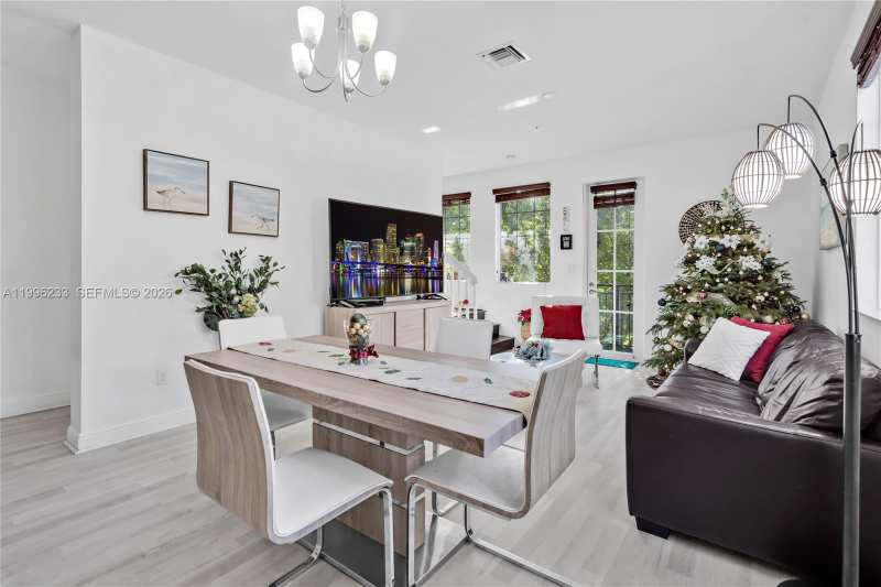 14749 SW 9th St # 3110, Pembroke Pines FL 33027