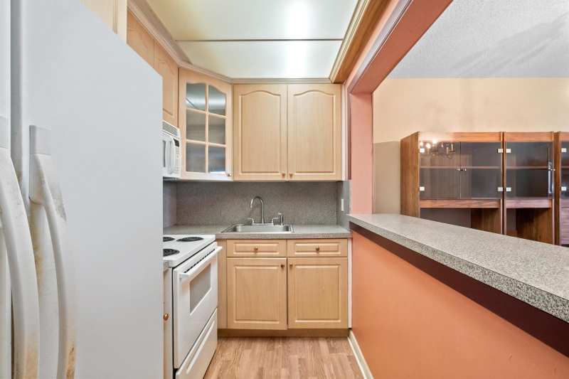 1520 Mckinley Street # 215e, Hollywood FL 33020