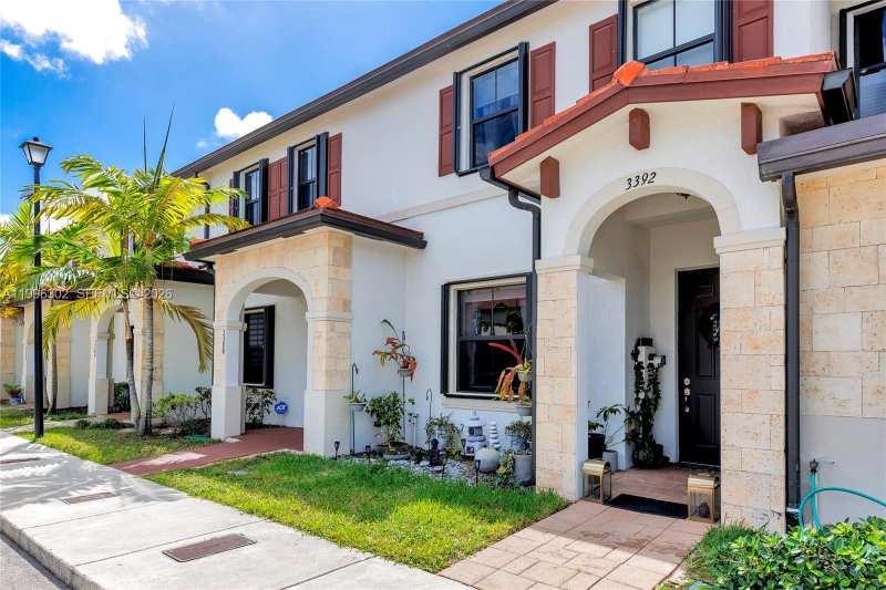 3392 W 105th Ter, Hialeah FL 33018