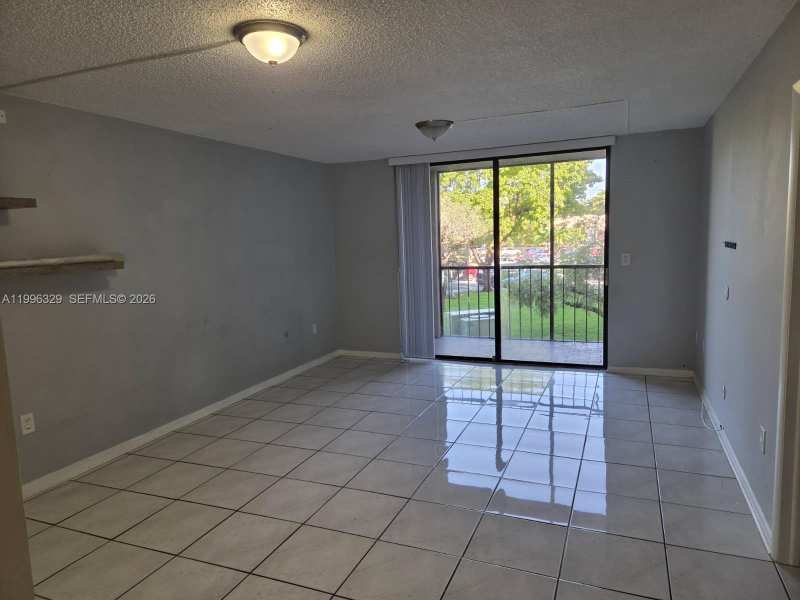 8015 SW 107th Ave # 221, Miami FL 33173