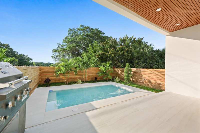 1337 NE 13th Ave # 1337, Fort Lauderdale FL 33304
