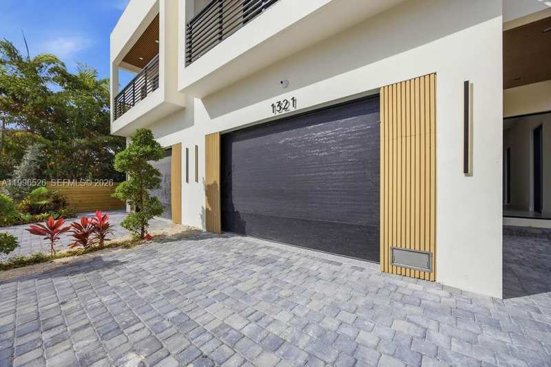 1337 NE 13th Ave # 1337, Fort Lauderdale FL 33304