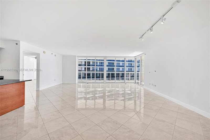 1850 S Ocean Dr # 3510, Hallandale Beach FL 33009