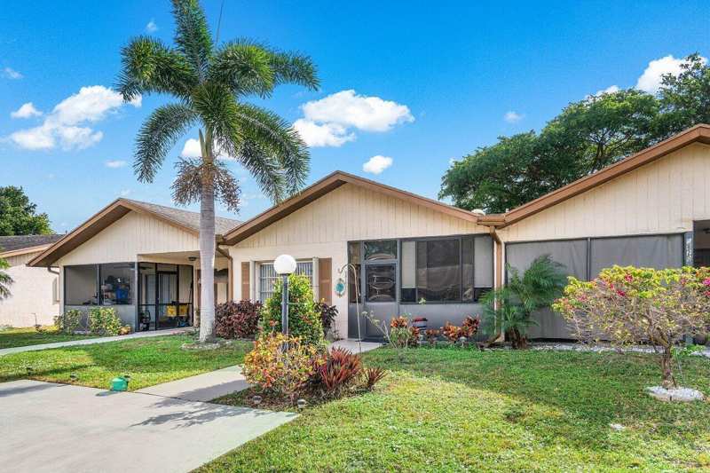 5814 Doris Court, Delray Beach FL 33484