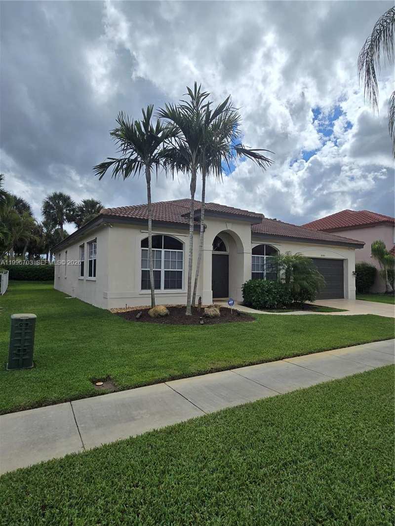 18340 NW 10th St, Pembroke Pines FL 33029