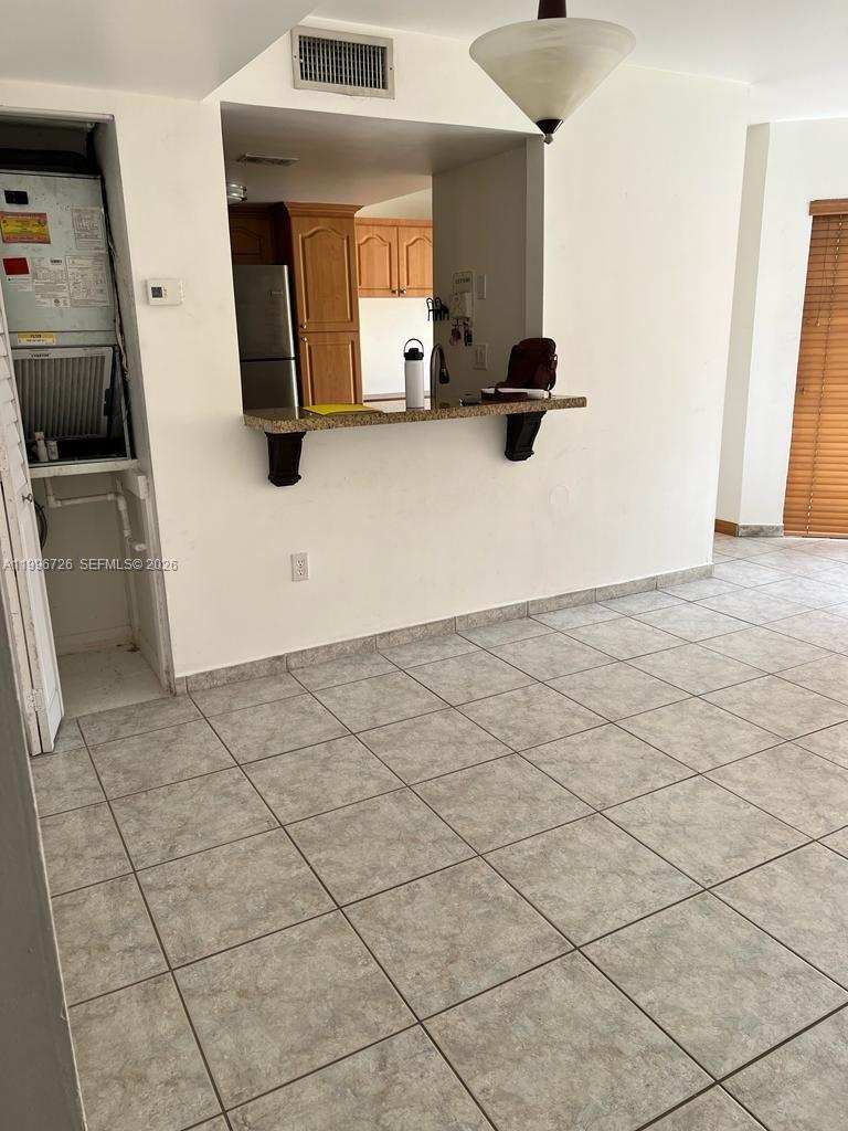GABLES I TOWNHOMES CONDO