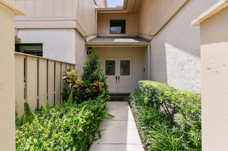 17110 Waterbend Drive # 219, Jupiter FL 33477