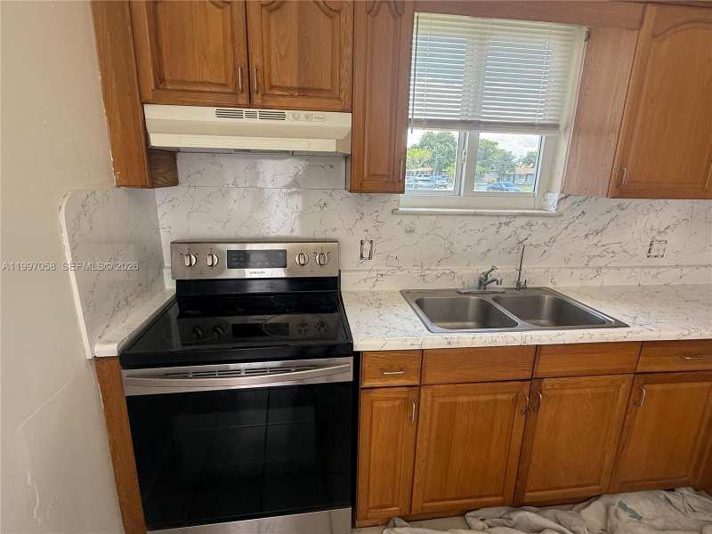 2550 SW 58th Ave # A, West Park FL 33023