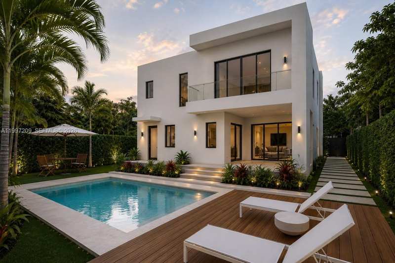 5912 SW 33rd St, Miami FL 33155