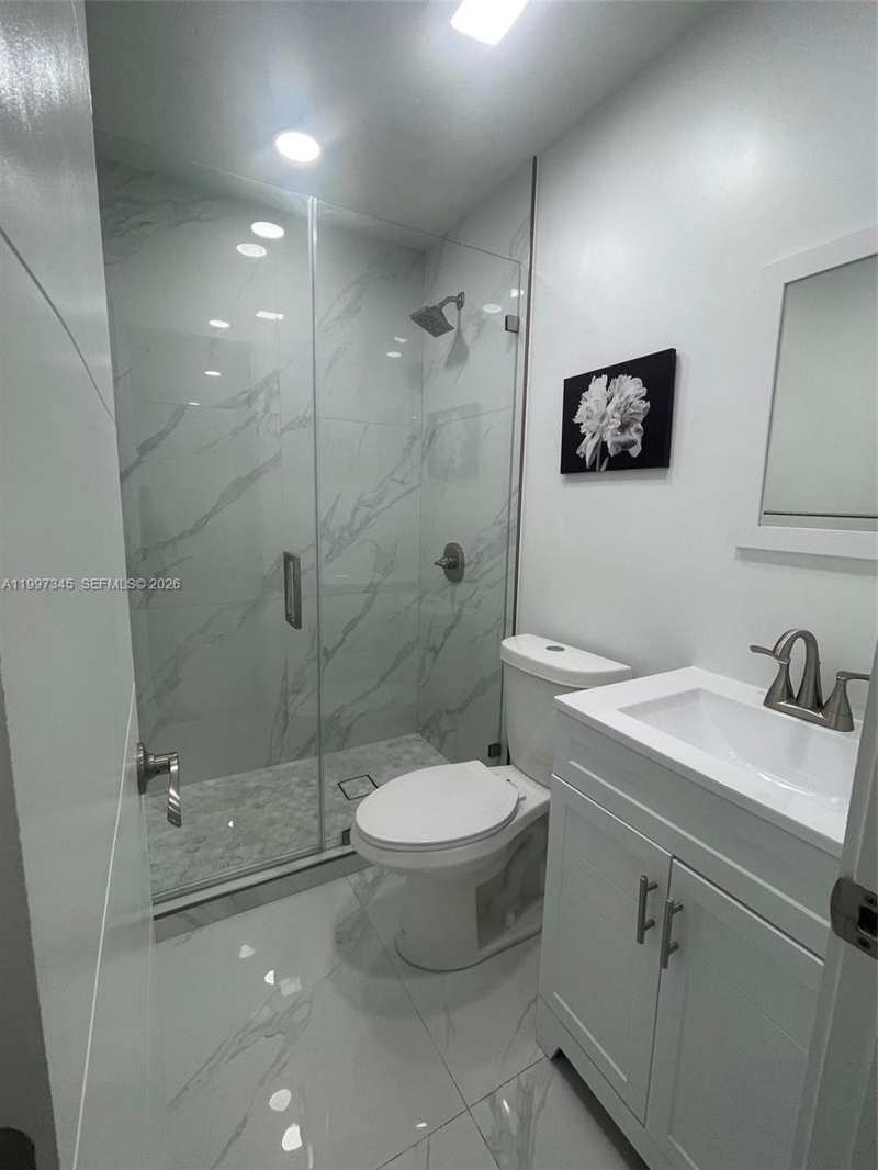 15426 SW 168th Ter # 2, Miami FL 33187