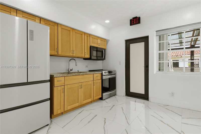 11221 NE 9th Ave # 0, Biscayne Park FL 33161