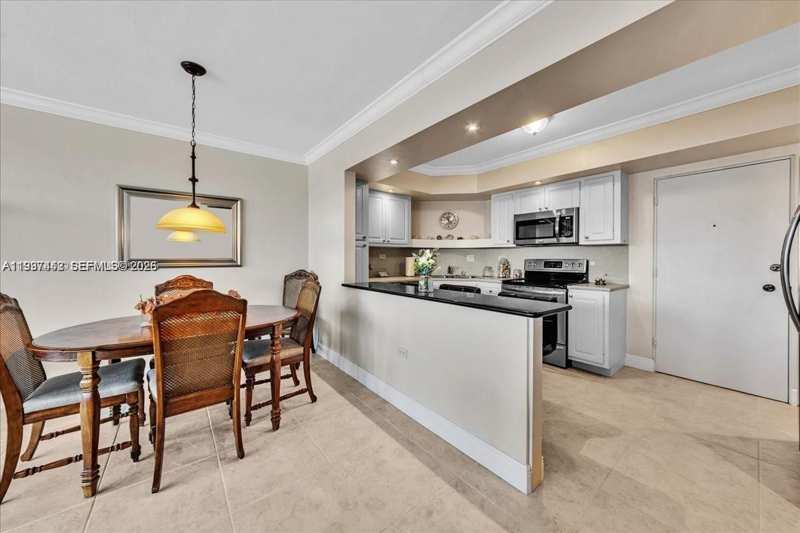 3111 N Ocean Dr # 904, Hollywood FL 33019