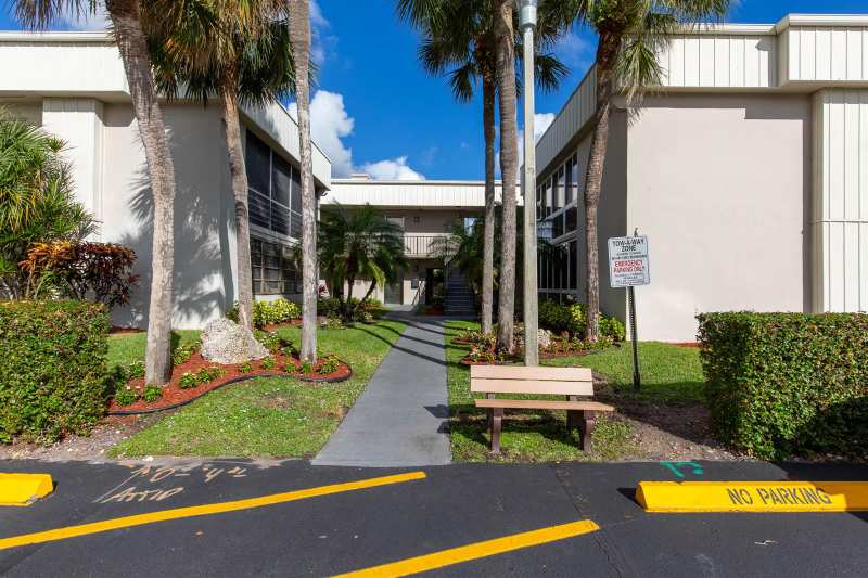 154 Capri # D, Delray Beach FL 33484