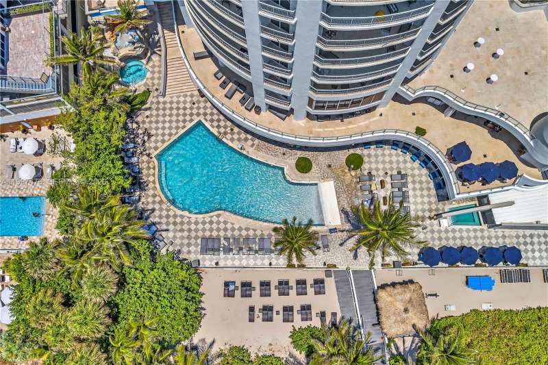 17375 Collins Ave # 1703, Sunny Isles Beach FL 33160