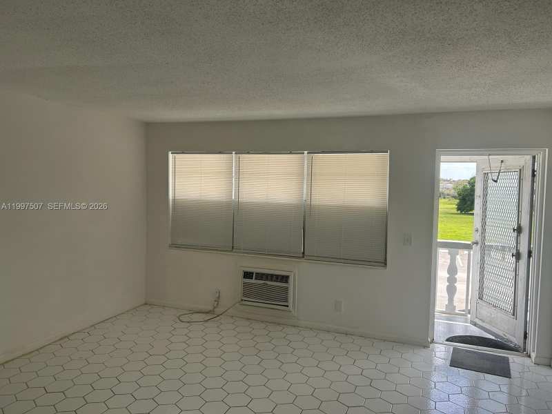 89 Berkshire D # 89, West Palm Beach FL 33417