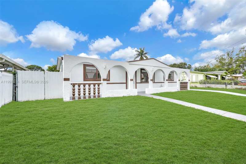 2460 NW 175th St, Miami Gardens FL 33056