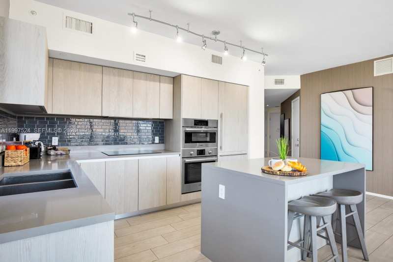 4010 S Ocean Dr # R708, Hollywood FL 33019