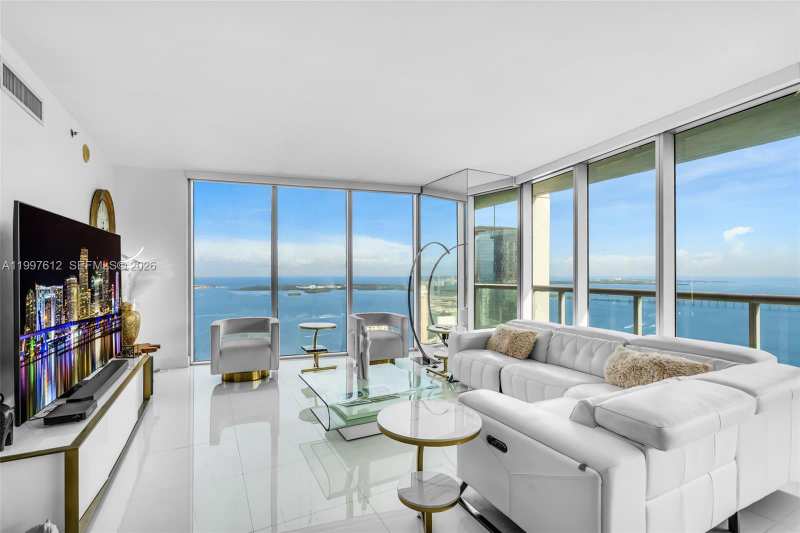 495 Brickell Ave # 5301, Miami FL 33131