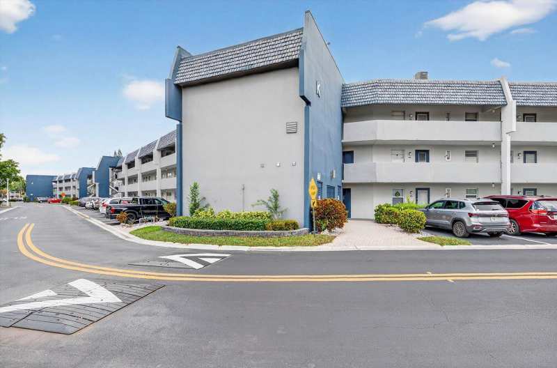 7787 Golf Circle Drive # k, Margate FL 33063