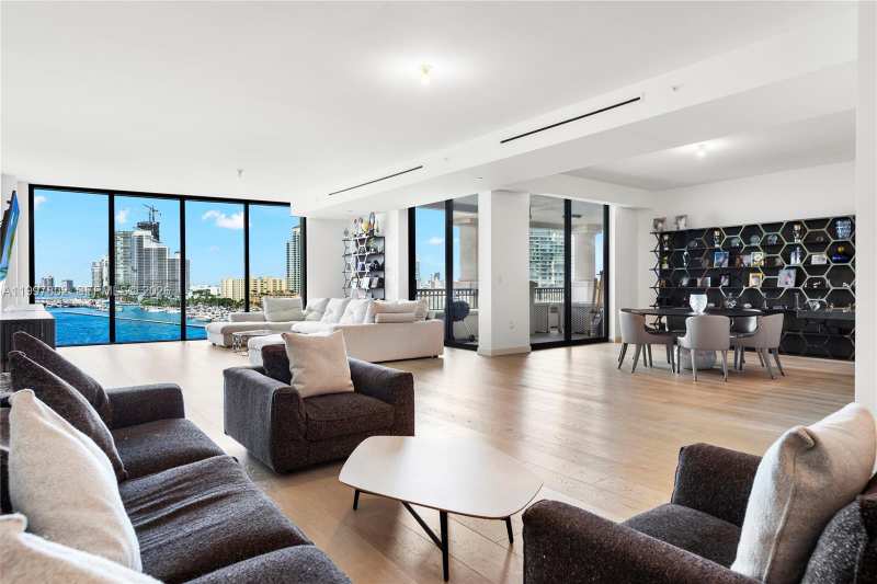 6882 Fisher Island Dr # 6882, Miami Beach FL 33109