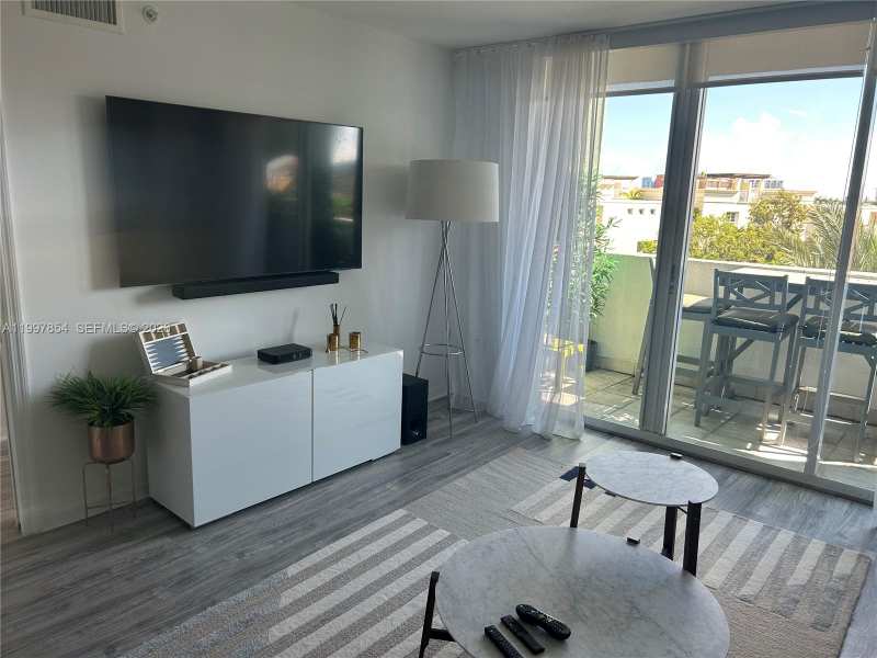 90 Alton Rd # 607, Miami Beach FL 33139