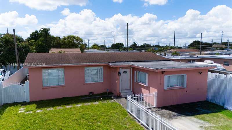10420 NW 35th Pl, Miami FL 33147