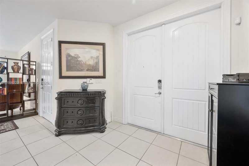 8755 NW 102nd Ct, Doral FL 33178