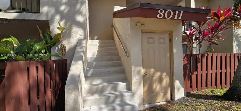 8011 Southgate Blvd # L8, North Lauderdale FL 33068
