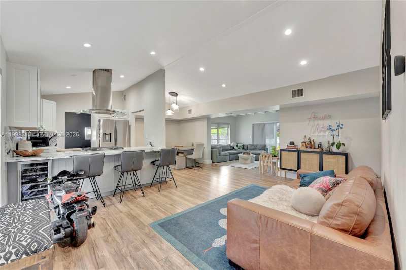 3043 Hayes Street, Hollywood FL 33021