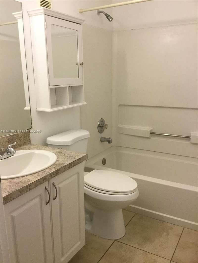 15241 SW 80th St # 307, Miami FL 33193