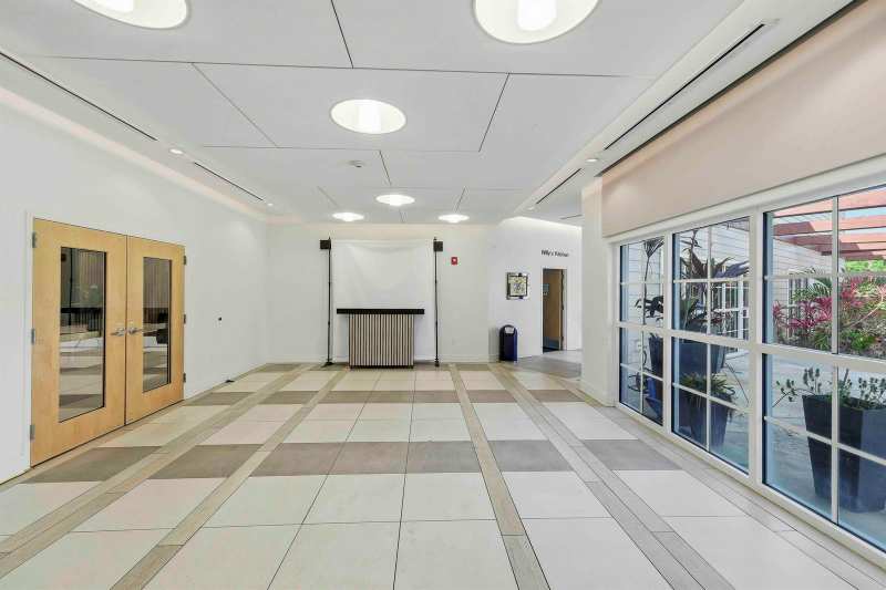 2950 S Flamingo Road, Davie FL 33330