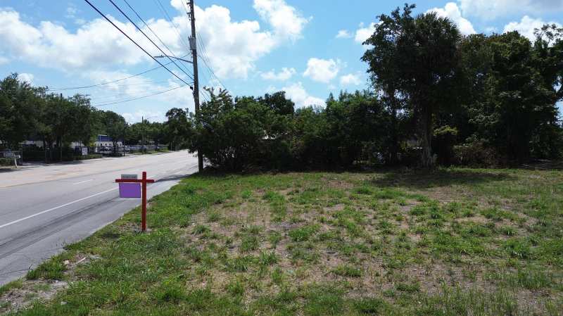 2944 Westgate Avenue, West Palm Beach FL 33409