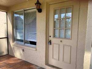 446 Pine Glen Lane # 1, FL 33463